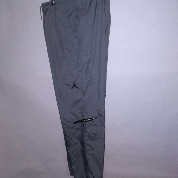 Men's JORDAN (Grey Windbreaker) Pants, 34W - Picture 12 of 15